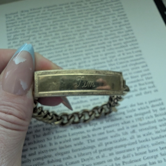 Speidel Gold ID Bracelet Says Jim Or Tim - Picture 3 of 8